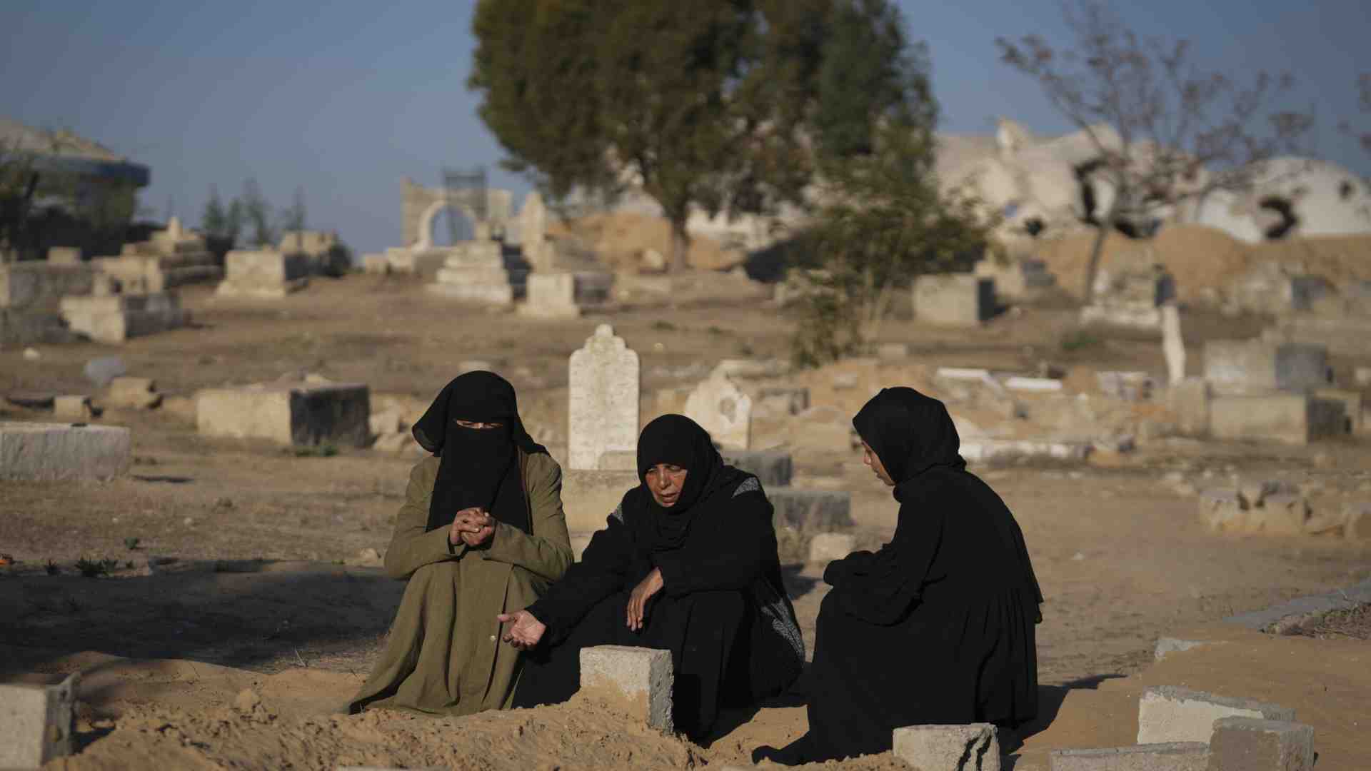 Sui morti a Gaza, Lancet si contraddice e gonfia i numeri più di Hamas