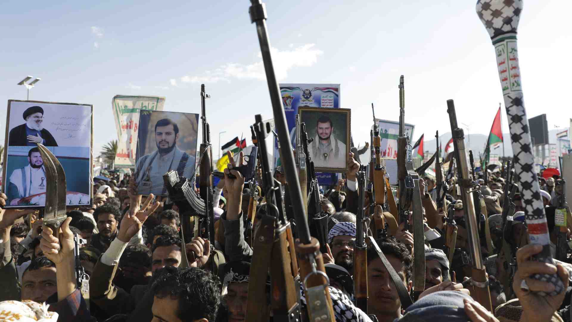 Gli attacchi di americani e israeliani nello Yemen per fermare gli houthi