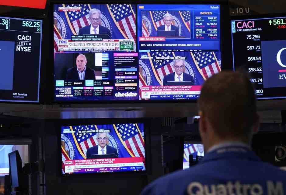 Dollaro al galoppo, nubi di inflazione all'orizzonte