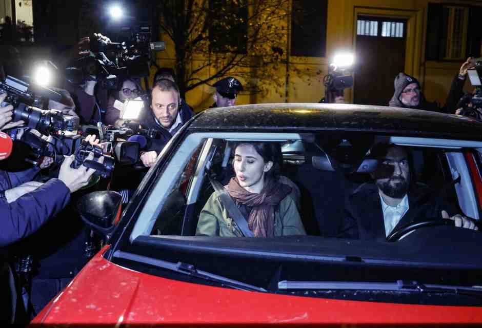 La guerra fra apparati e la fuga di notizie su Cecilia Sala