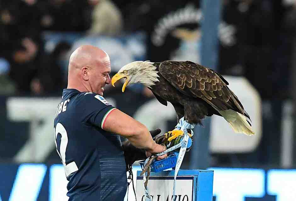 In difesa dell’ex falconiere della Lazio, e il suo pene contro il patriarcato