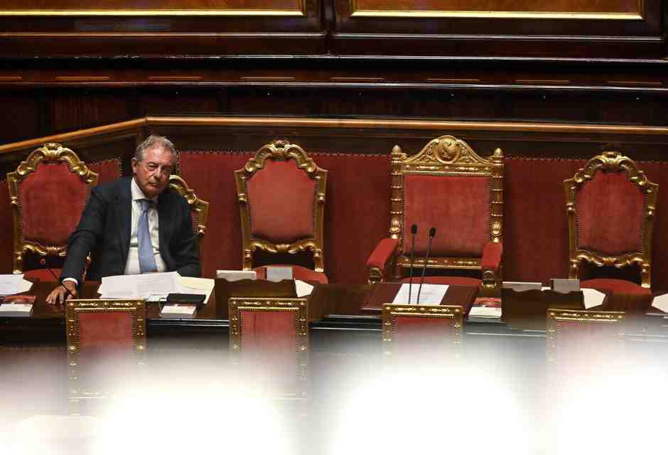 Il governo dichiara guerra alle recensioni false