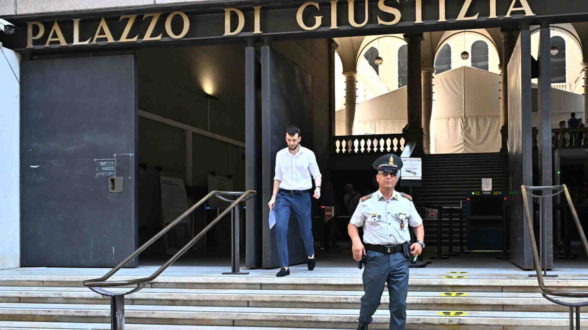 Ancora confondiamo la difesa dell'imputato e la difesa del reato