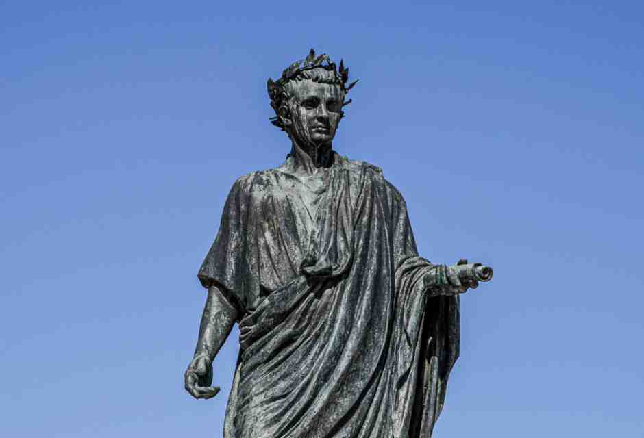 Il latino non sia opzionale, ma obbligatorio. La saggezza non può essere facoltativa