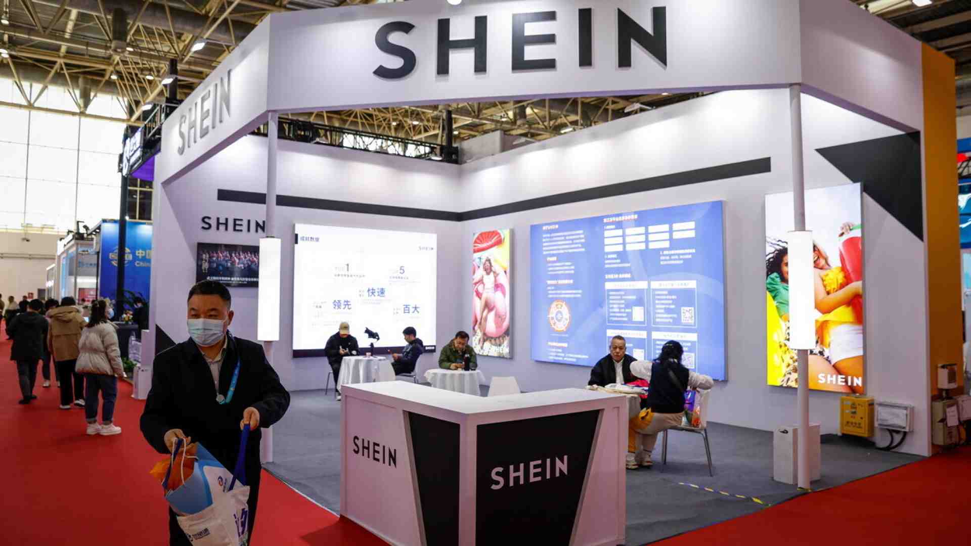 Parigi casca sul greenwashing di Shein