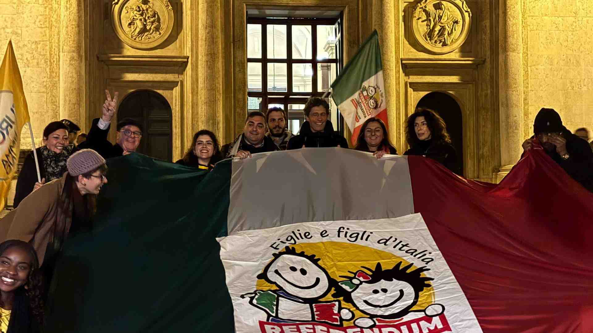 La Consulta boccia il referendum sull'autonomia: "Quesito poco chiaro". Ammessi tutti gli altri