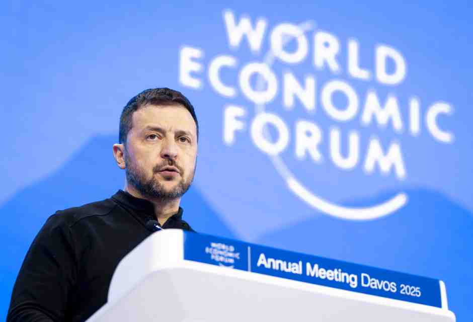 Bruxelles deve smettere di essere spettatrice, dice Zelensky a Davos