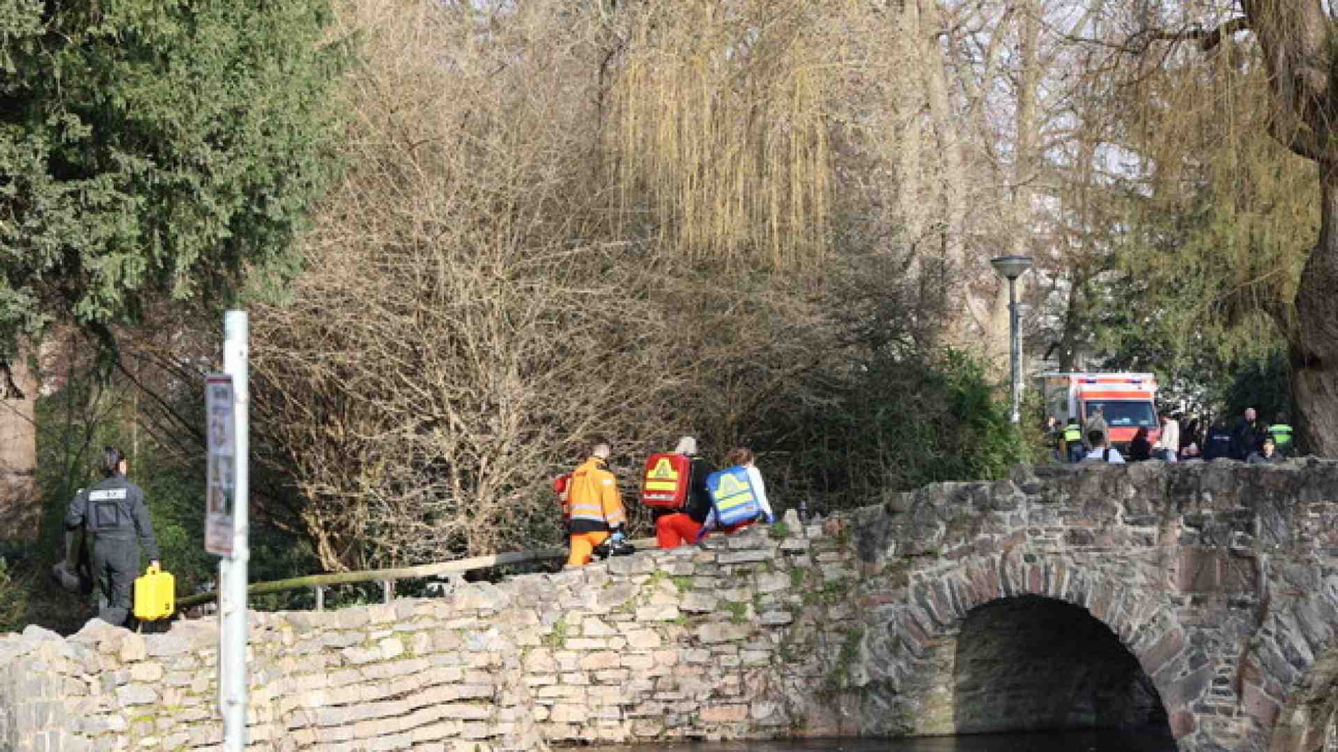 Un bambino di due anni e un uomo di 41 anni sono stati uccisi in un parco in Baviera
