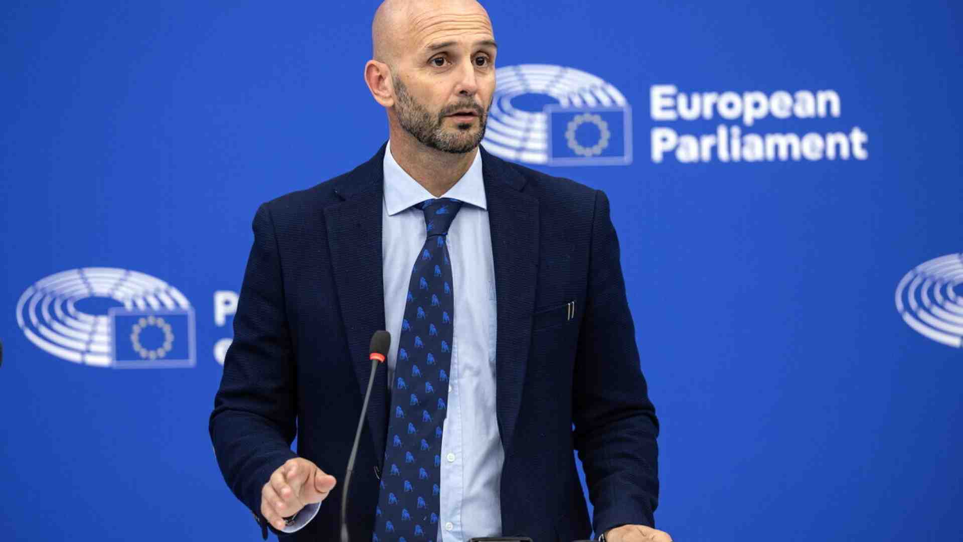 Procaccini (FdI): “Sinistra isterica su Musk perché ha perso il controllo sui social media”