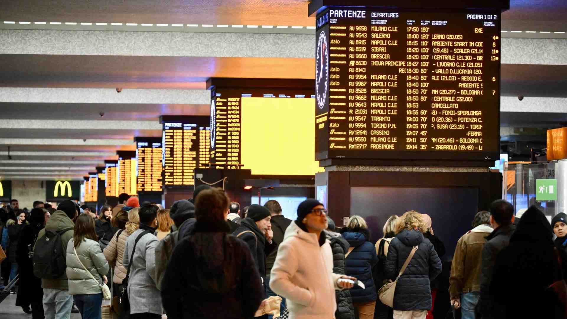 Oltre i complotti e Salvini. I problemi dei treni, spiegati con Rfi
