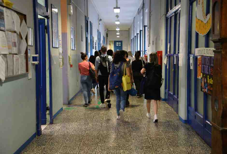 I programmi di storia sottratti ai pedagogisti e restituiti agli storici. Bene