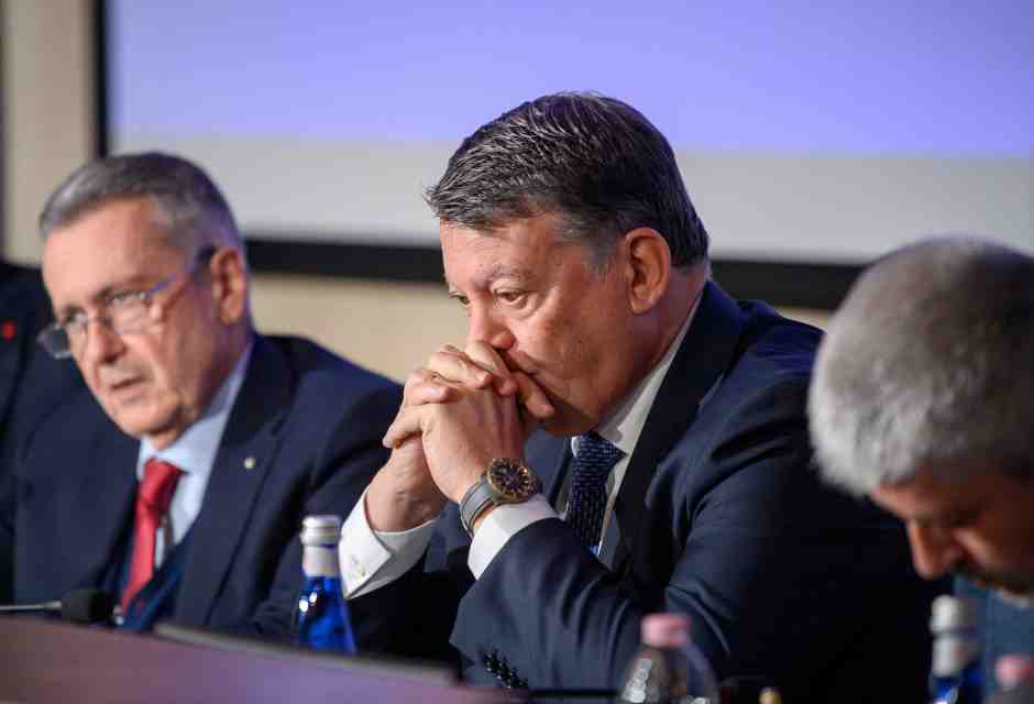 Il referendum sul Jobs Act divide la Cgil dalla Cisl. E la Uil?