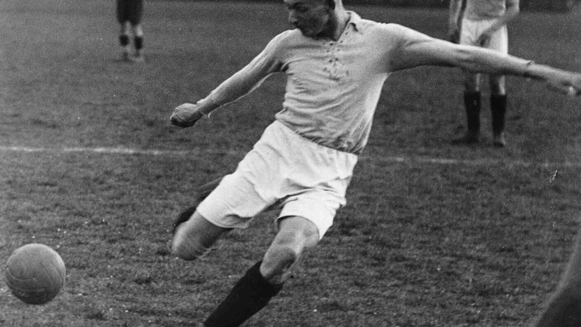 Matthias Sindelar era così leggero che sembra volare