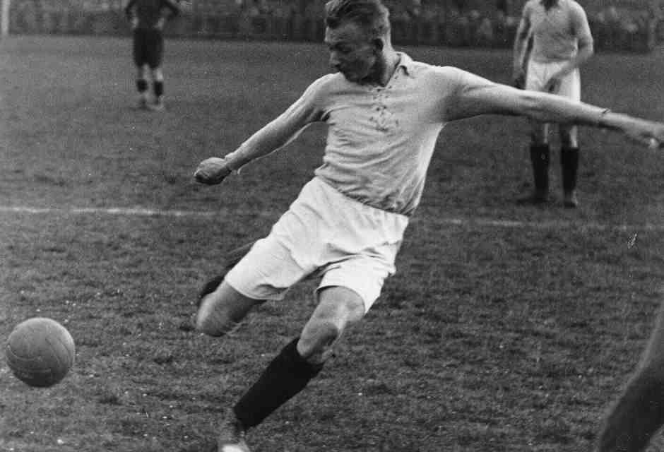 Matthias Sindelar era così leggero che sembra volare