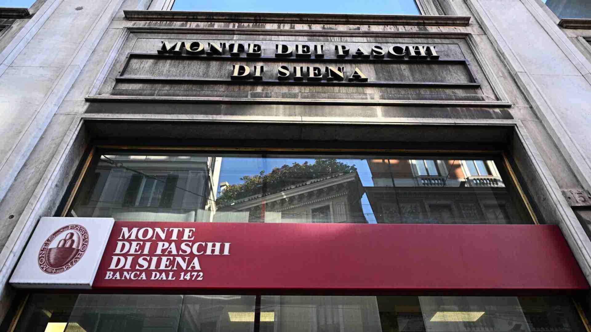 Offerta di Mps su Mediobanca, pro e contro dell'ambiziosa scalata dell'ex Cenerentola alla roccaforte del potere finanziario italiano