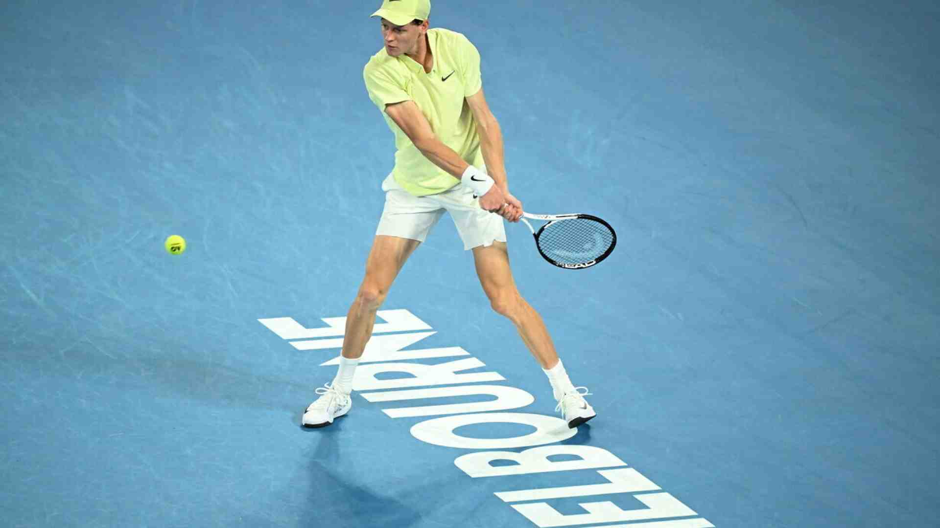 Sinner torna in finale agli Australian Open e porta il tennis in una nuova dimensione