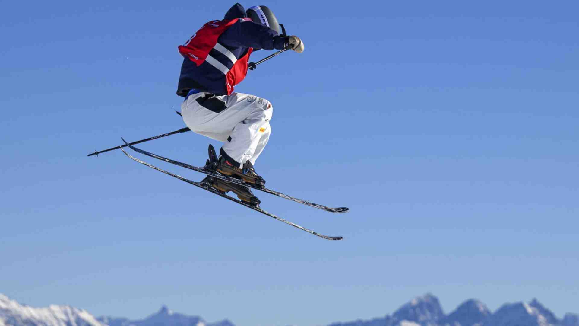Flora Tabanelli studia e vola con i suoi sci verso il sogno olimpico