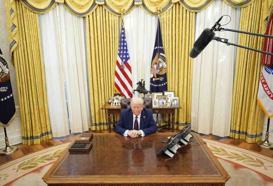 Tra legge e imposture. Guida agli strapoteri di Trump