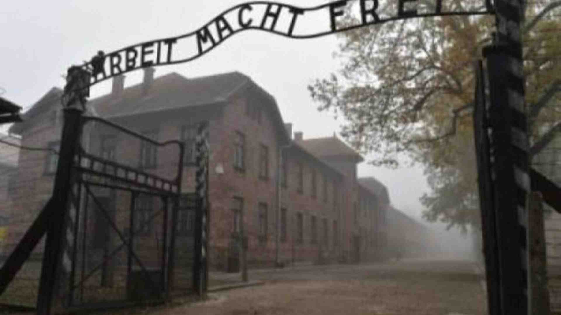 Mattarella ad Auschwitz per gli 80 anni dalla liberazione