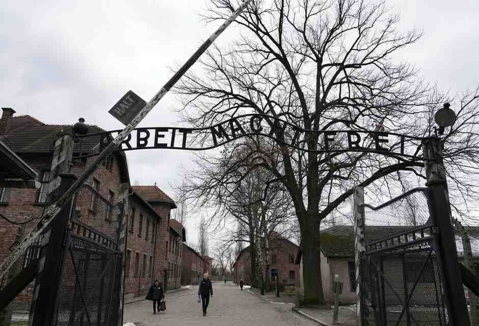 Auschwitz: qui si protegge il futuro