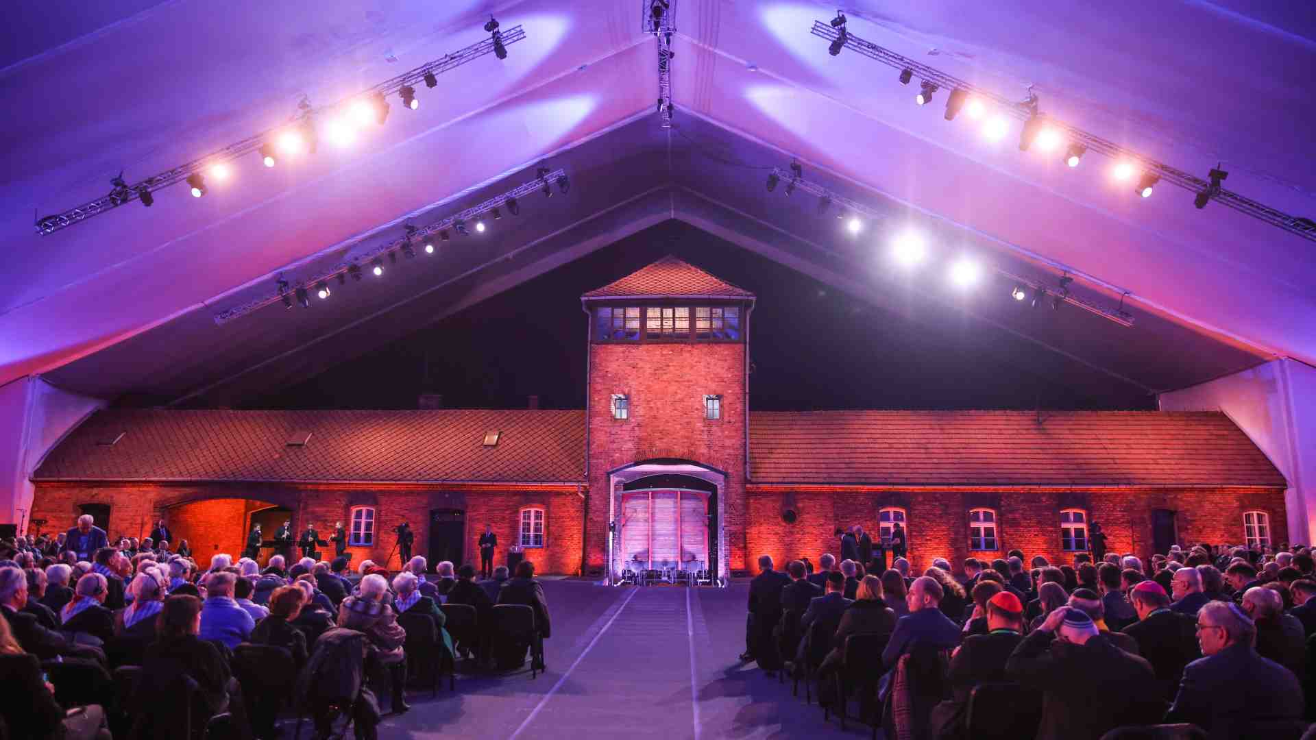 Tra le commemorazioni di Auschwitz la storia ha fatto marcia indietro. Il museo e i sopravvissuti