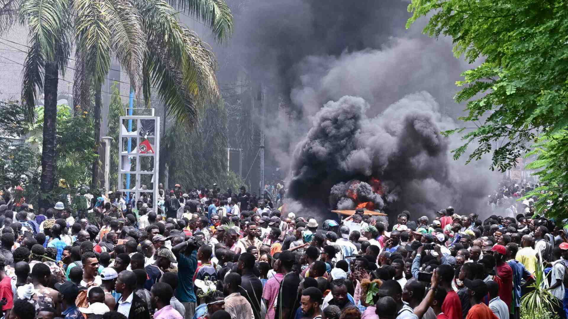 L’assalto alle ambasciate nella Repubblica democratica del Congo