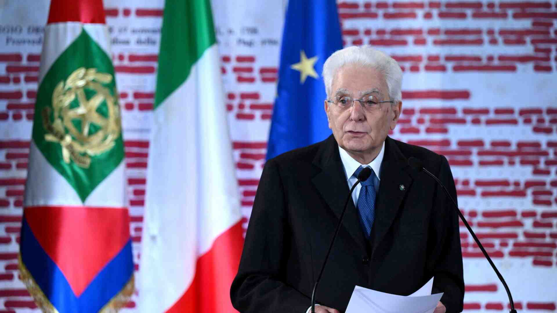 Mattarella: “Respingiamo l'antisemitismo. Ci sia vigilanza attiva dalle forze politiche”