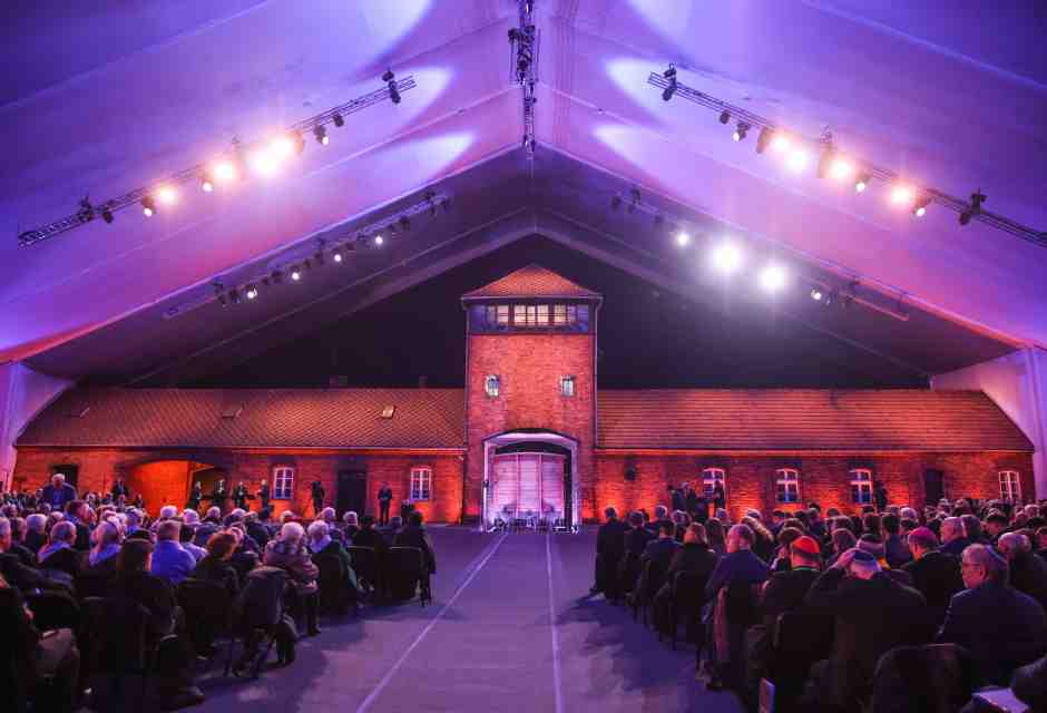 Tra le commemorazioni di Auschwitz la storia ha fatto marcia indietro. Il museo e i sopravvissuti