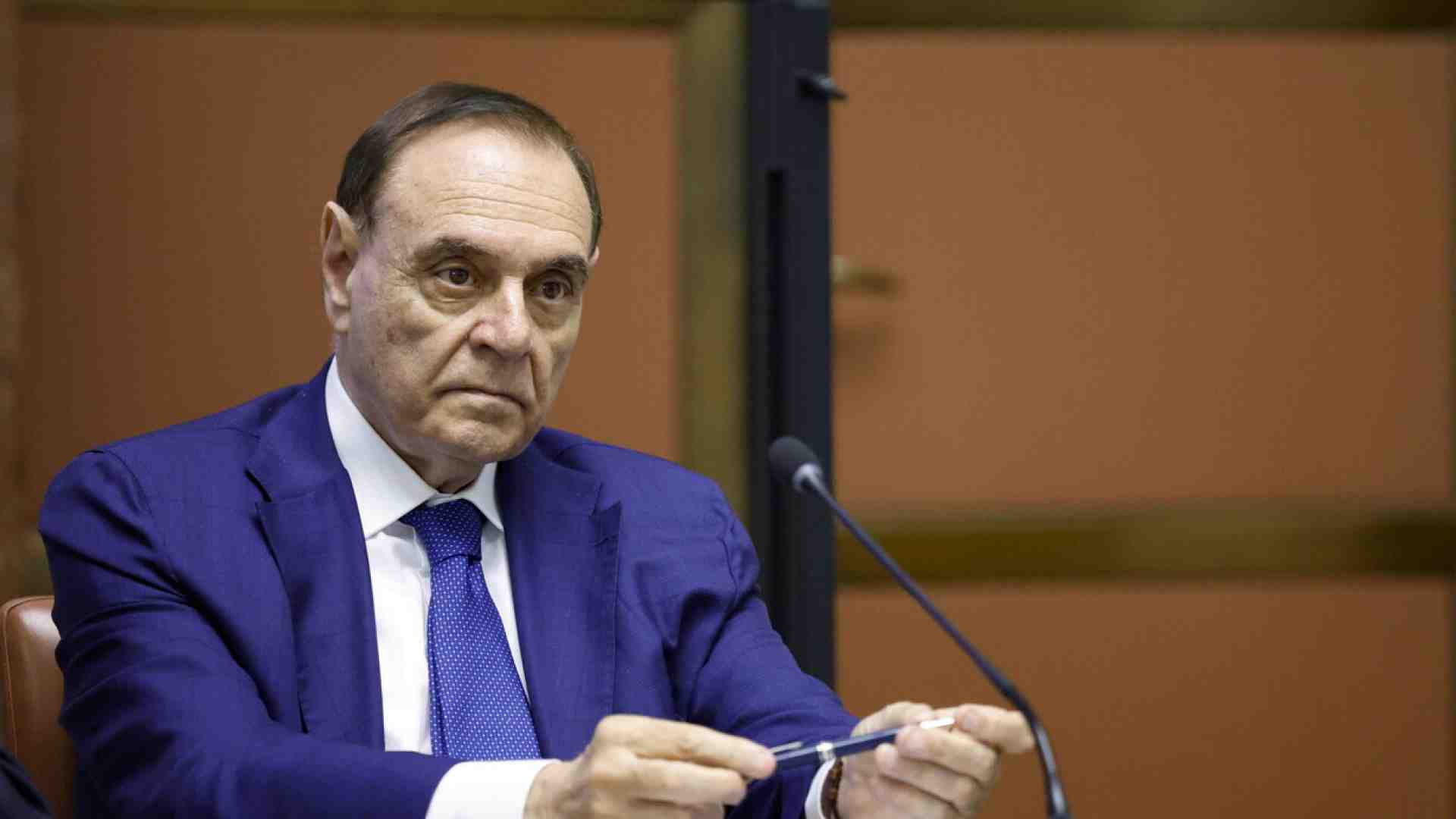 L’unico atto dovuto è un armistizio tra magistratura e politica. L’ex ministro Mastella ci scrive