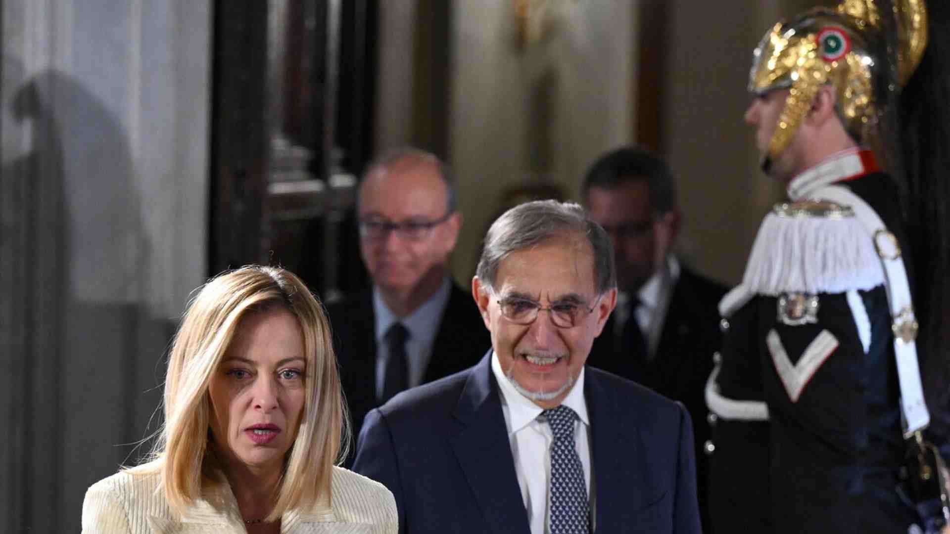 L'input di Meloni: cavalcare l'onda contro i pm. E sabato incontra Santanchè