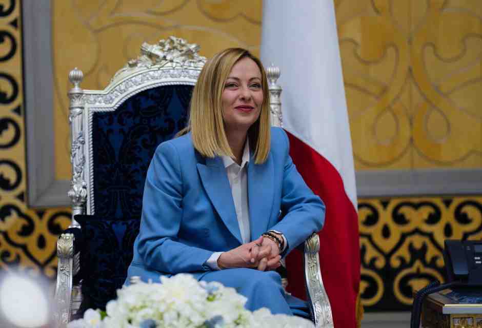 Così lo scontro con i giudici può rafforzare Meloni. Parlano i sondaggisti