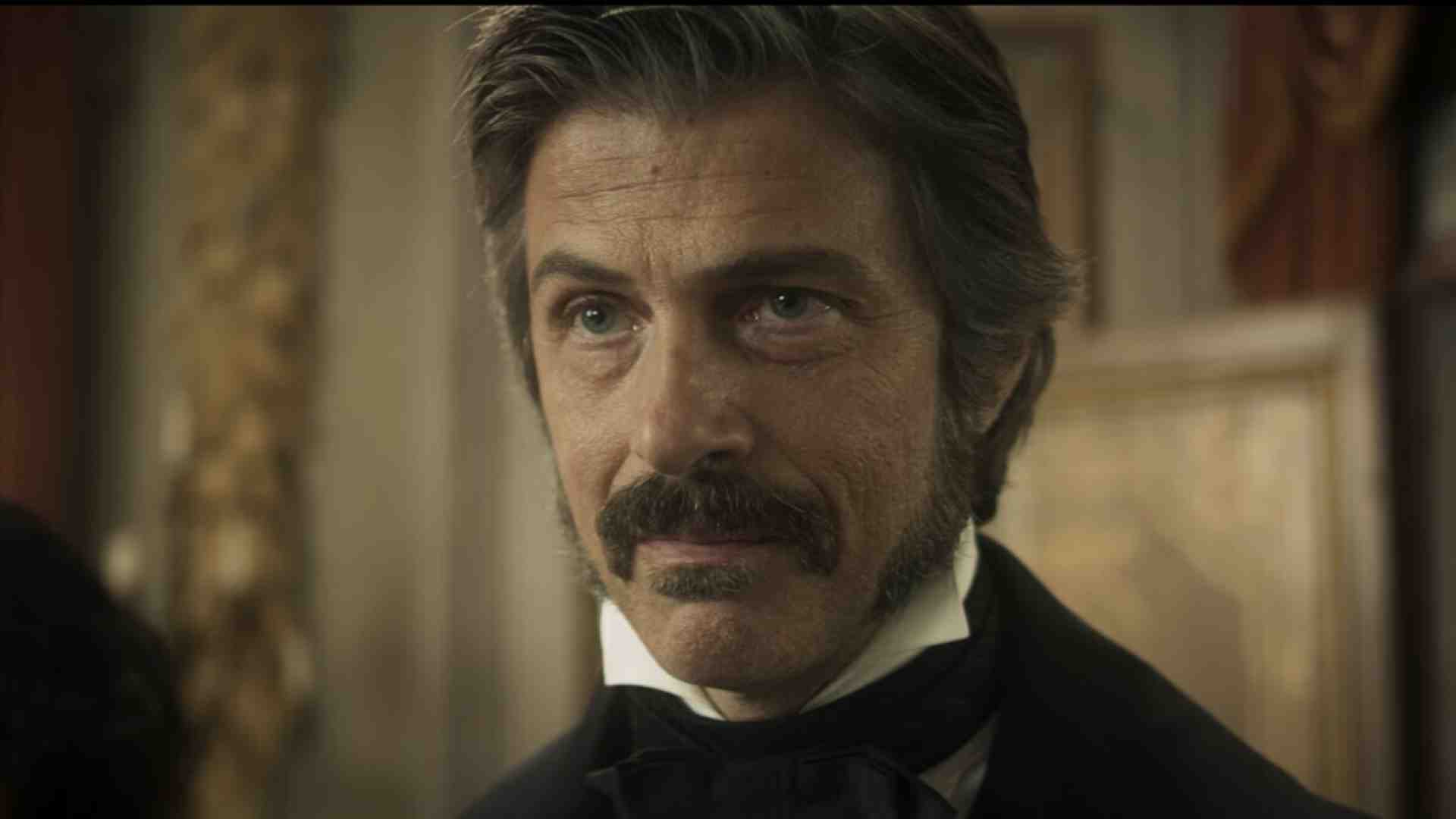 La nuova versione del Gattopardo su Netflix si preannuncia troppo soft. Meno male che c’è Del Toro