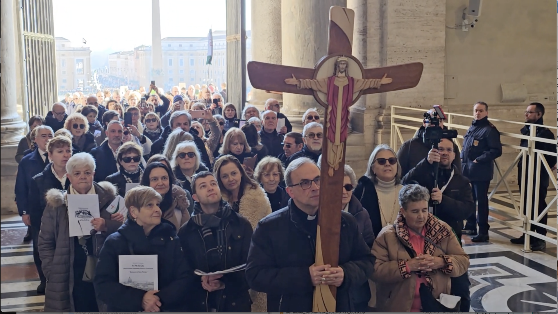 Noi attraverso quella Porta