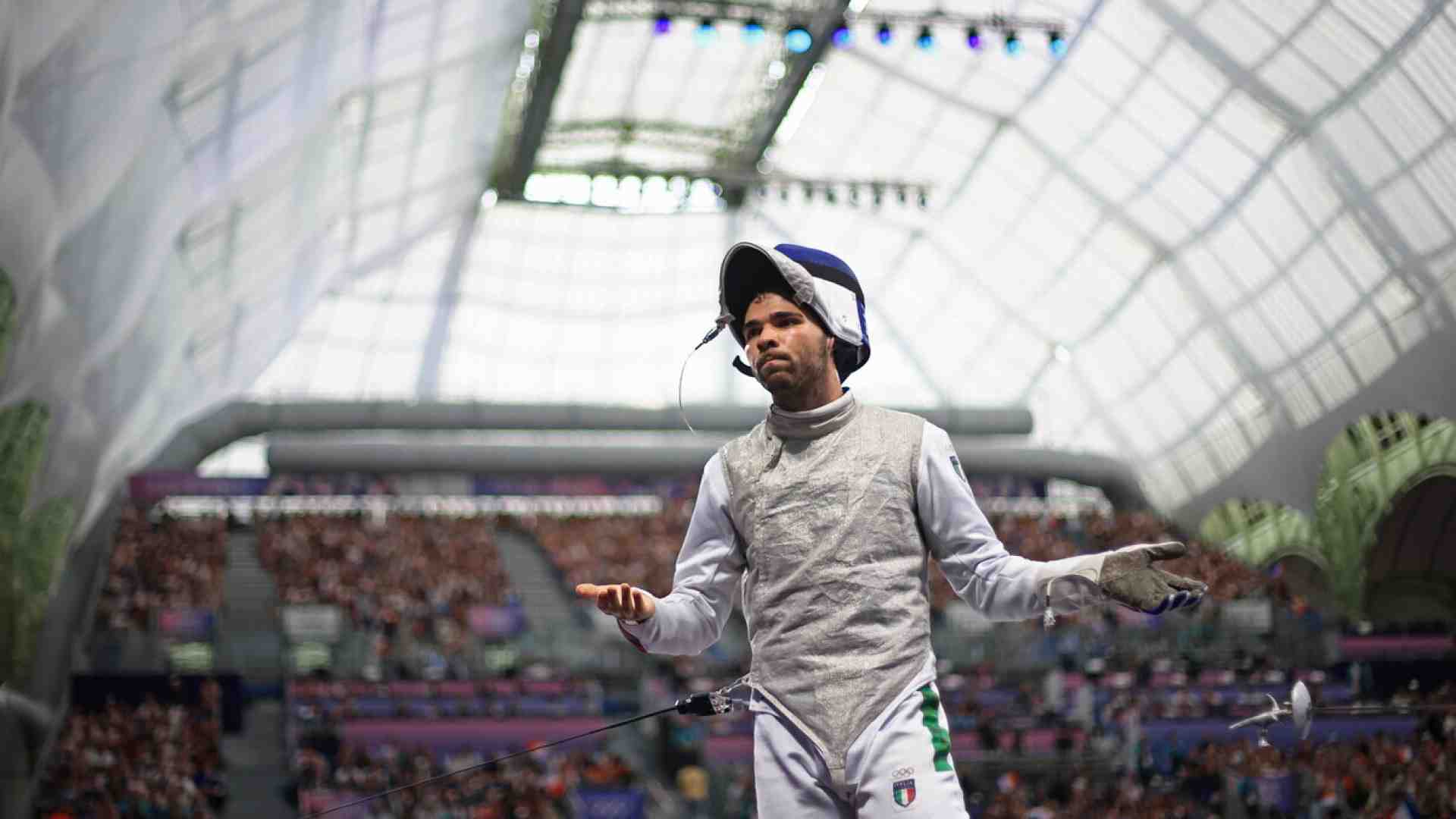 Filippo Macchi torna in pedana dopo i due argenti a Parigi. Quelle stoccate nel nome del nonno