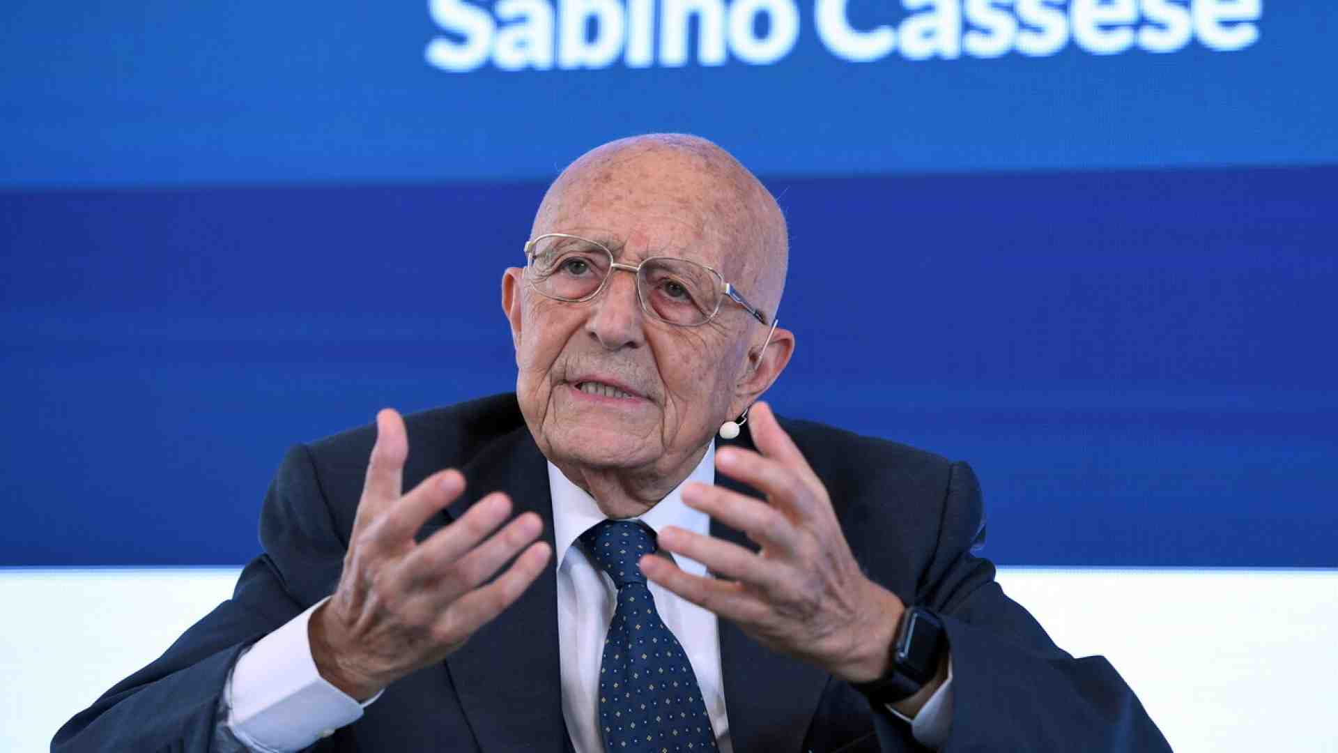 "Ma quale atto dovuto, i pm non sono passacarte". Parla Sabino Cassese