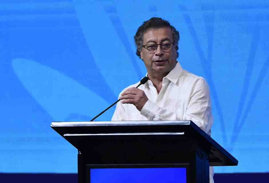 Dopo la guerra delle 6 ore con Trump, la presidenza colombiana è in palio