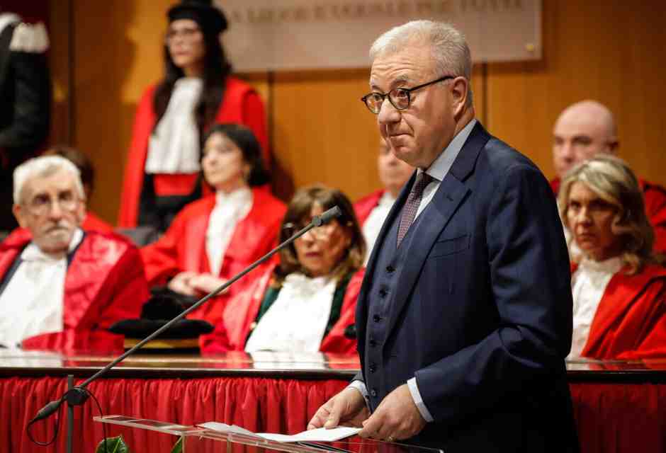 Un consiglio a Mantovano: con la sicurezza dei magistrati (mai troppa) è meglio non scherzare