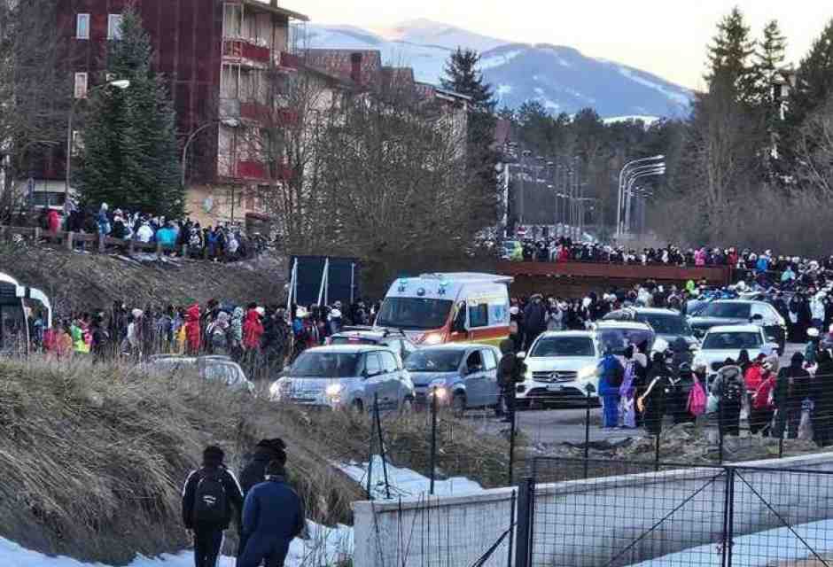 Il sindaco di Roccaraso: "Siamo invasi: mi appello alla legge anti rave del governo Meloni"