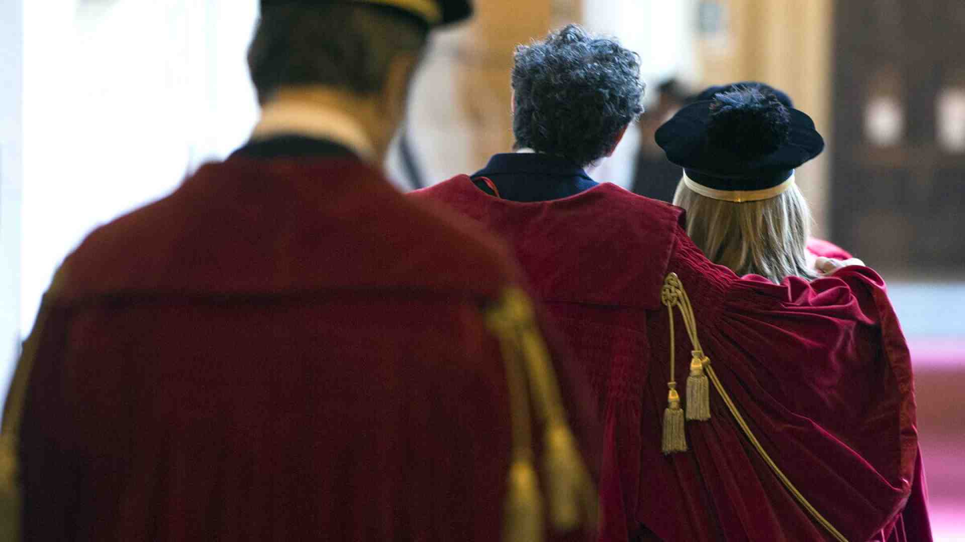 Contro i giudici che si sentono i veri interpreti della volontà popolare