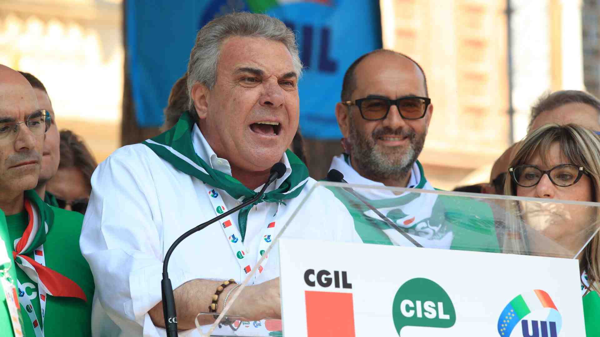 Sbarra accusa Landini: "Trasforma il sindacato nel surrogato di un partito"