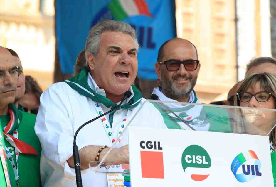 Sbarra accusa Landini: "Trasforma il sindacato nel surrogato di un partito"
