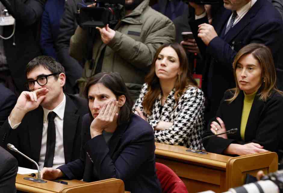 Meno spending review, più interventi radicali per singoli settori