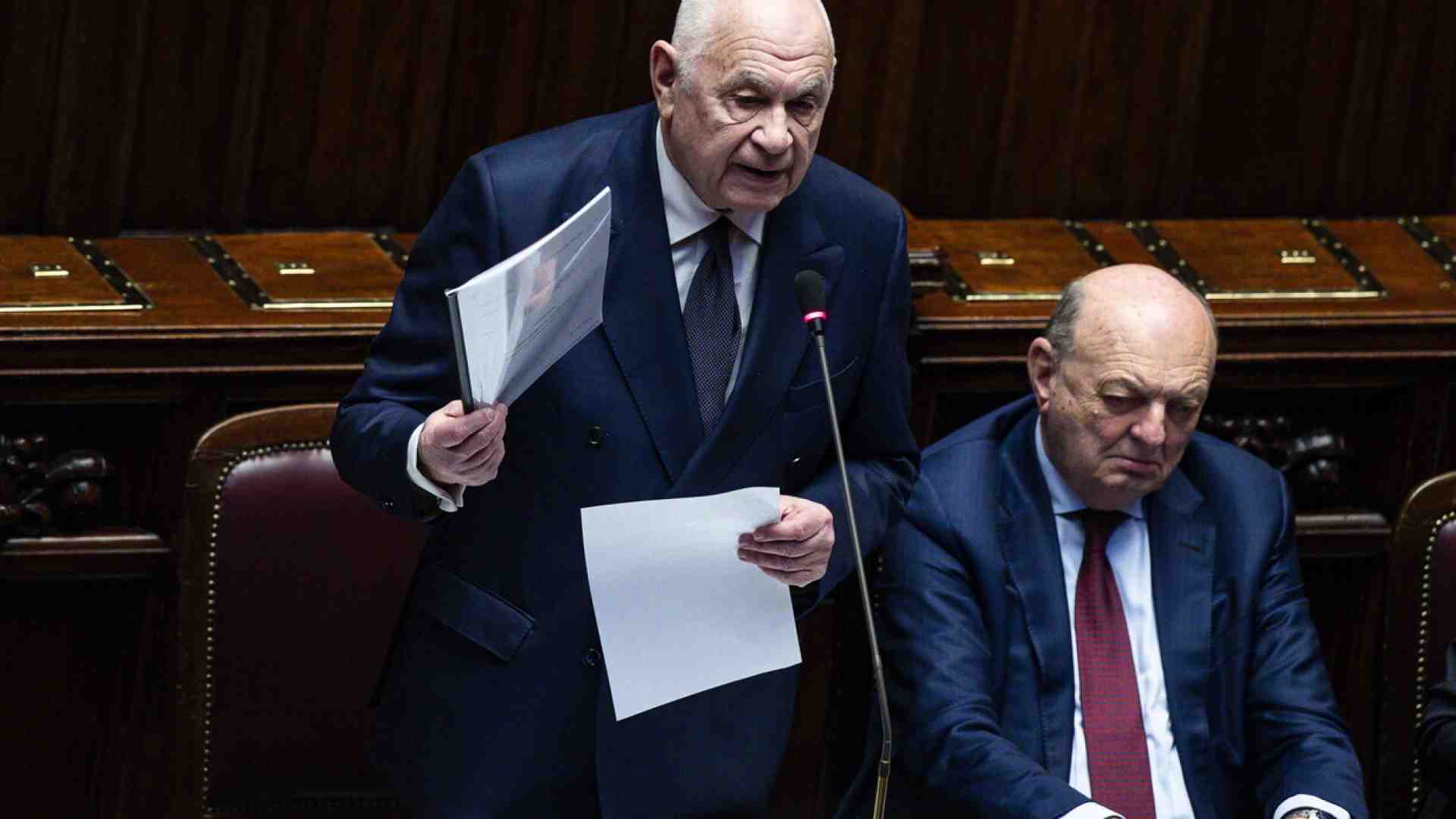 Su Almasri Nordio lancia bordate contro Cpi e toghe. Piantedosi lascia trasparire la “ragion di stato”