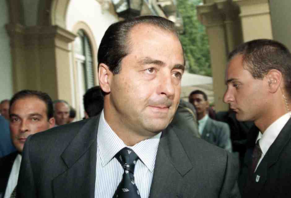 Ora che ha perso tutto quel che si poteva perdere, Di Pietro è diventato pure simpatico