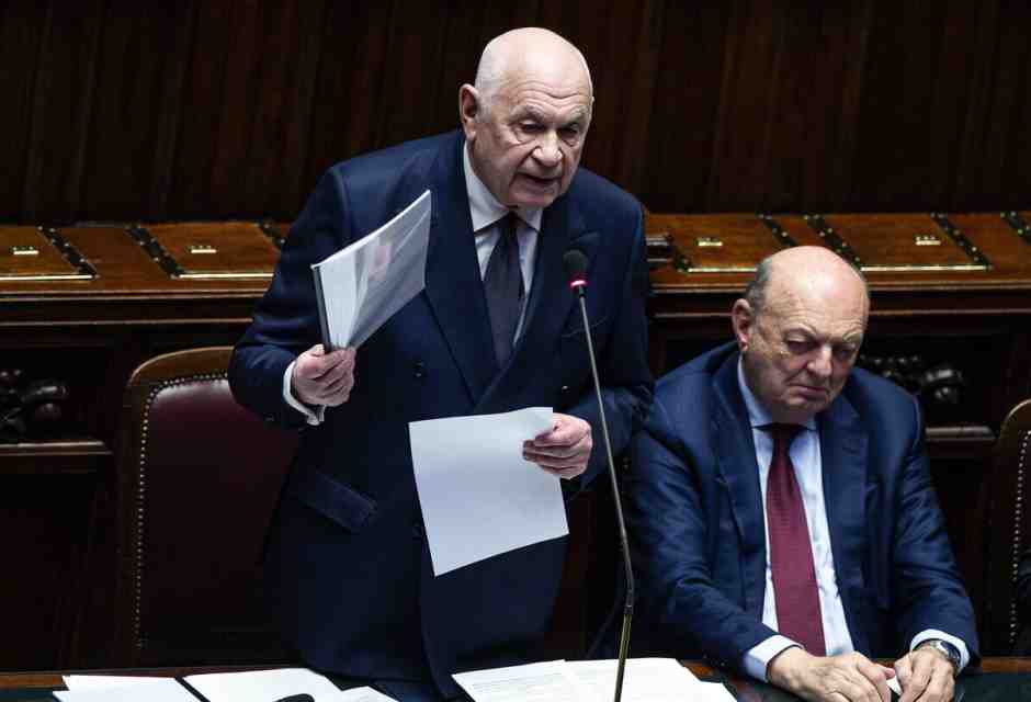 Su Almasri Nordio lancia bordate contro Cpi e toghe. Piantedosi lascia trasparire la “ragion di stato”