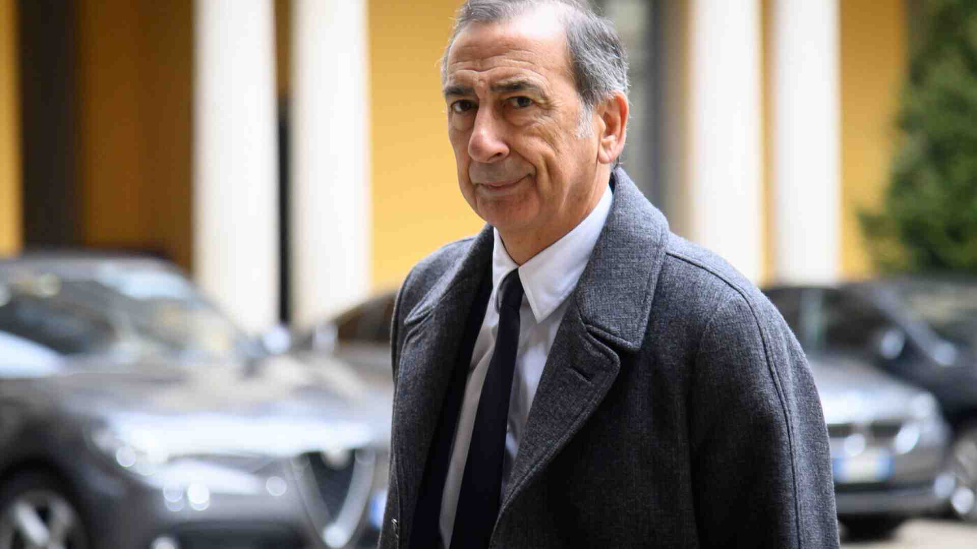 Gli ultimatum di Beppe Sala, che però sono tutti contro i “suoi”