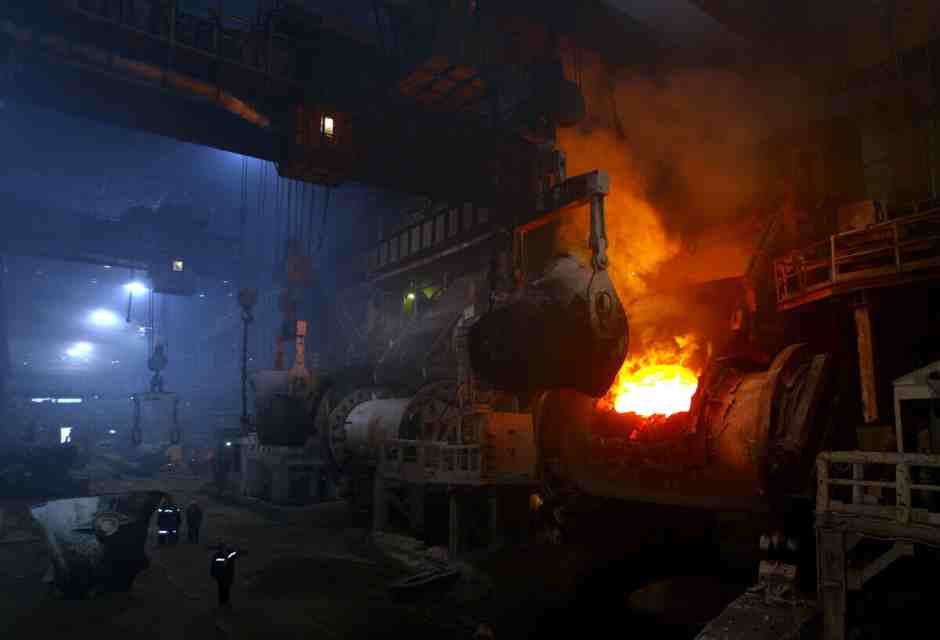 Ora anche la produzione di metallo in Russia è in crisi