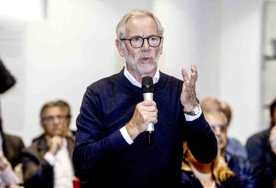 Bertolaso dopo il voto in Lombardia: "Uscire dall'Oms? Assolutamente no, non lo chiederò al governo"