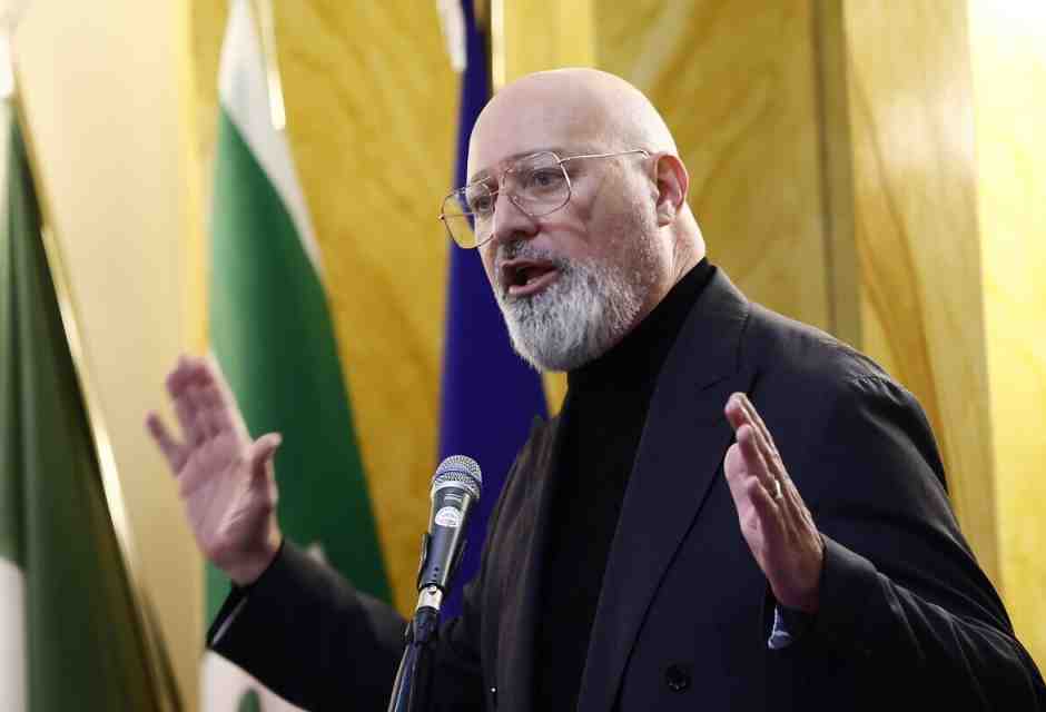 Bonaccini-Ban: perde la sua corrente e rischia di perdere anche la carica di presidente Pd. Al suo posto: Gentiloni