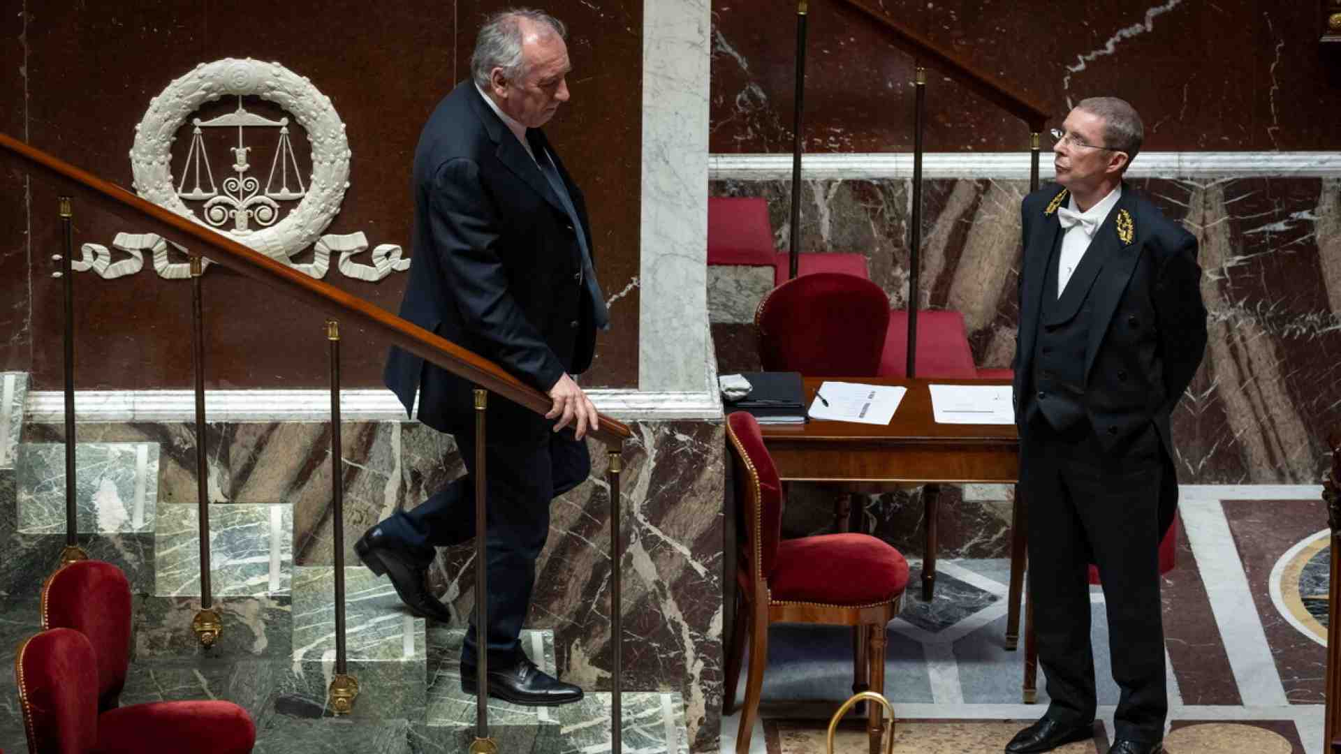 S’è chiuso un momento di instabilità per la Francia, con un patto socialdemocratico